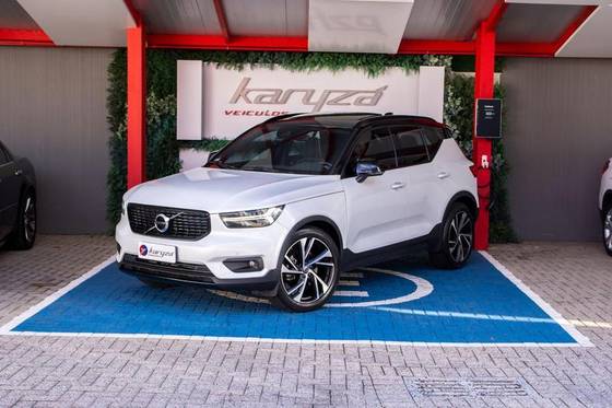 VOLVO XC40 2.0 T5 GASOLINA R-DESIGN AWD GEARTRONIC VOLVO XC40 2.0 T5 GASOLINA R-DESIGN AWD GEARTRONIC